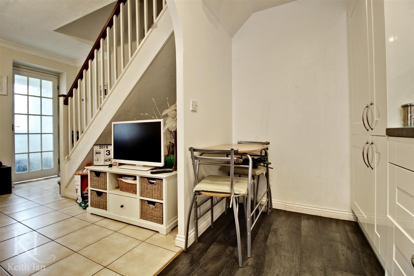 Mortimer Gate, Cheshunt, Keith Ian